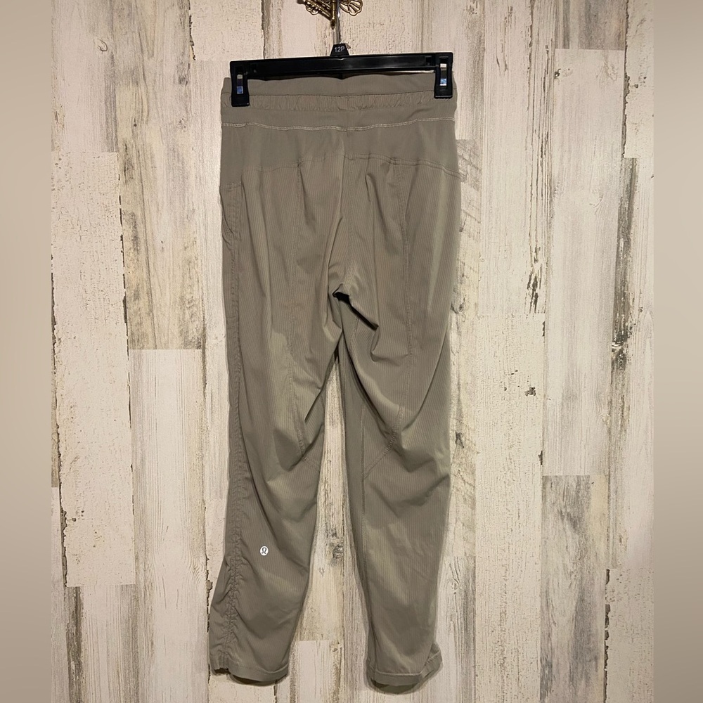 Lululemon Sheer Oak Dance Studio Mid-Rise Cropped Pant 2 - Picture 10 of 14